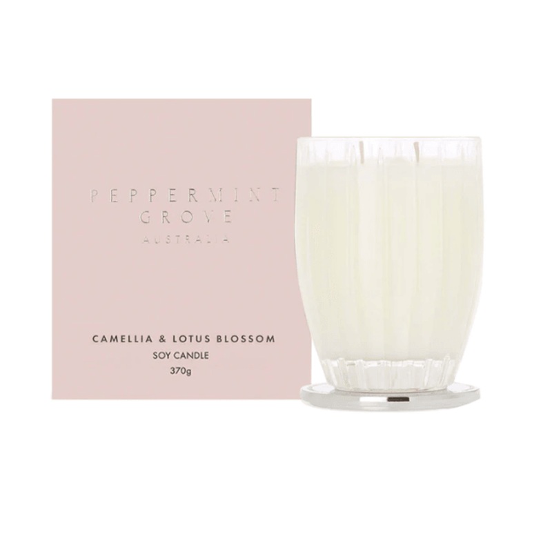 Camellia & Lotus Blossom Lare Candle 370g