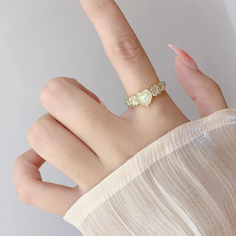 Luninana Ring - White Heart Pearl Ring XX016
