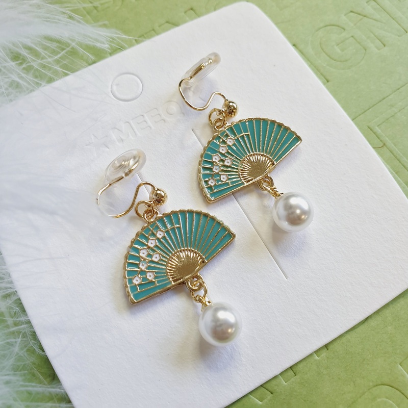 Luninana Clip-on Earrings -  Oriental Blossom Fan Earrings LL023