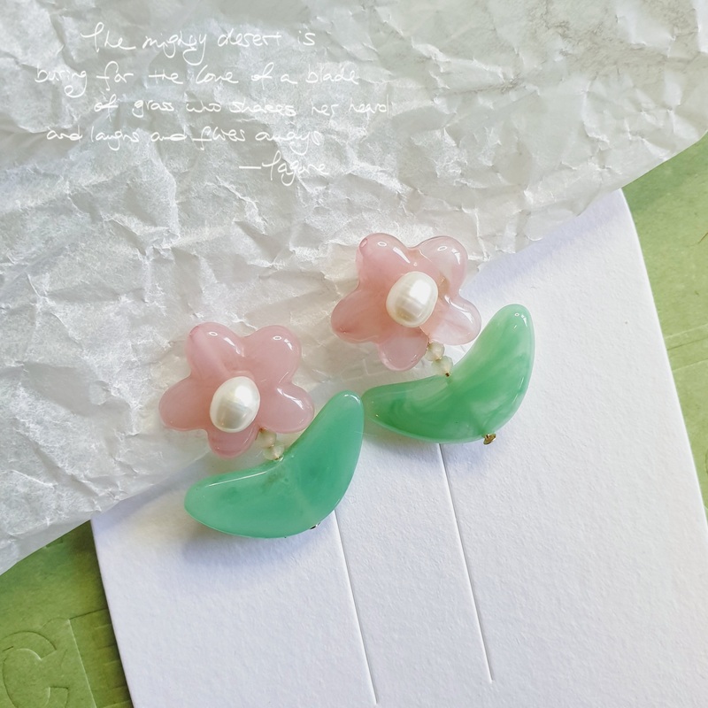 Luninana Clip-on Earrings -  Pink Jade Flower with Pearl Earrings LL024