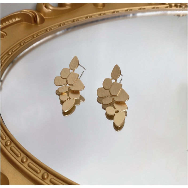 Luninana Earrings - Golden Leaves Earrings YBY094