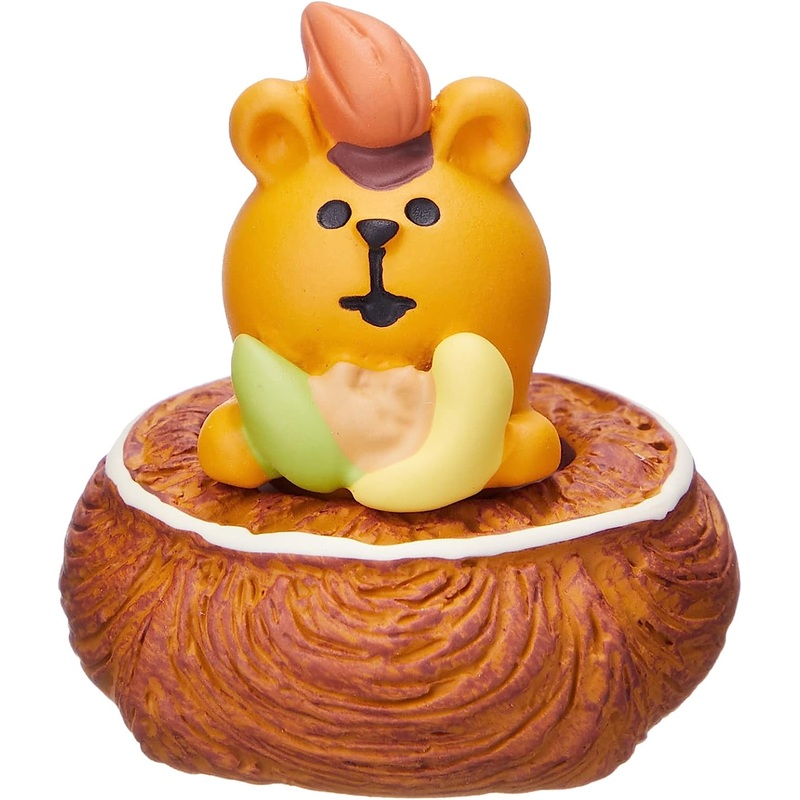 Decole Concombre Figurine - Bread & Coffee Shop - Mixed Nut Danish
