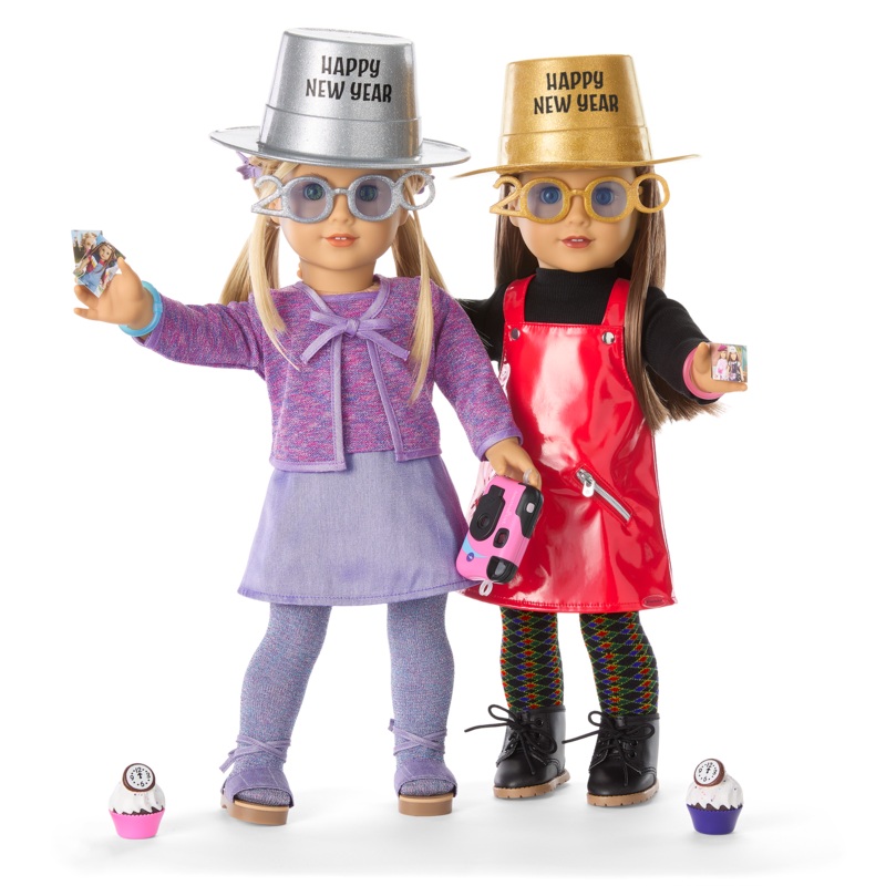 Isabel & Nickis New Years Celebration Bundle (Historical Characters)