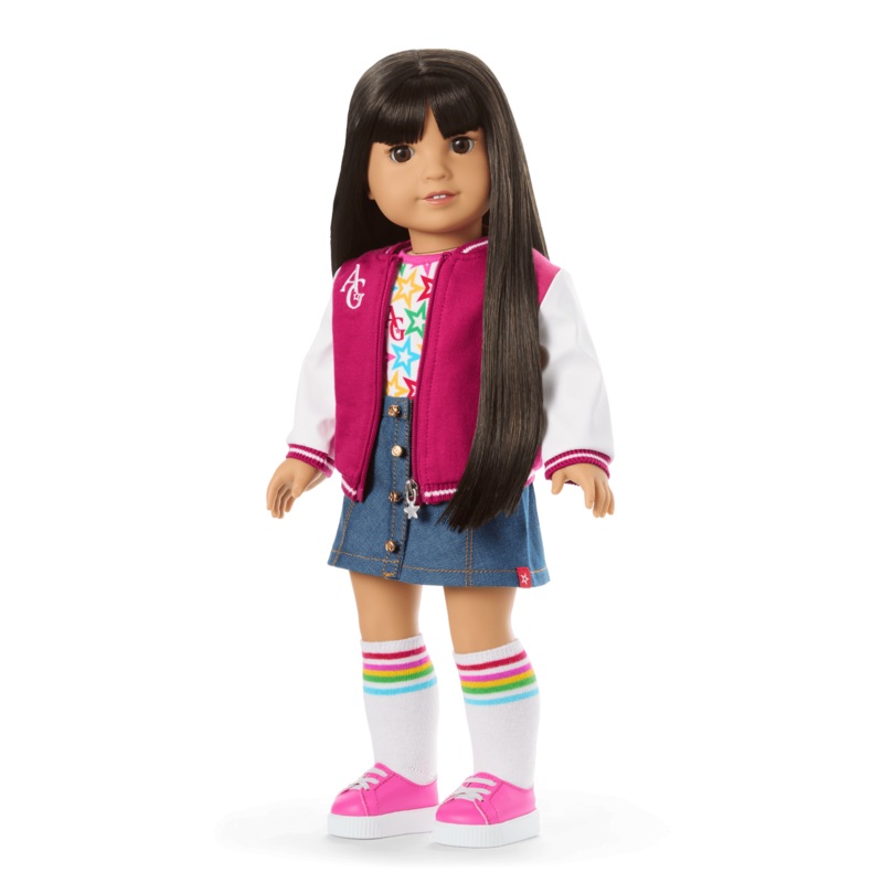 Truly Me 18-inch Doll #130 with straight black-brown hair